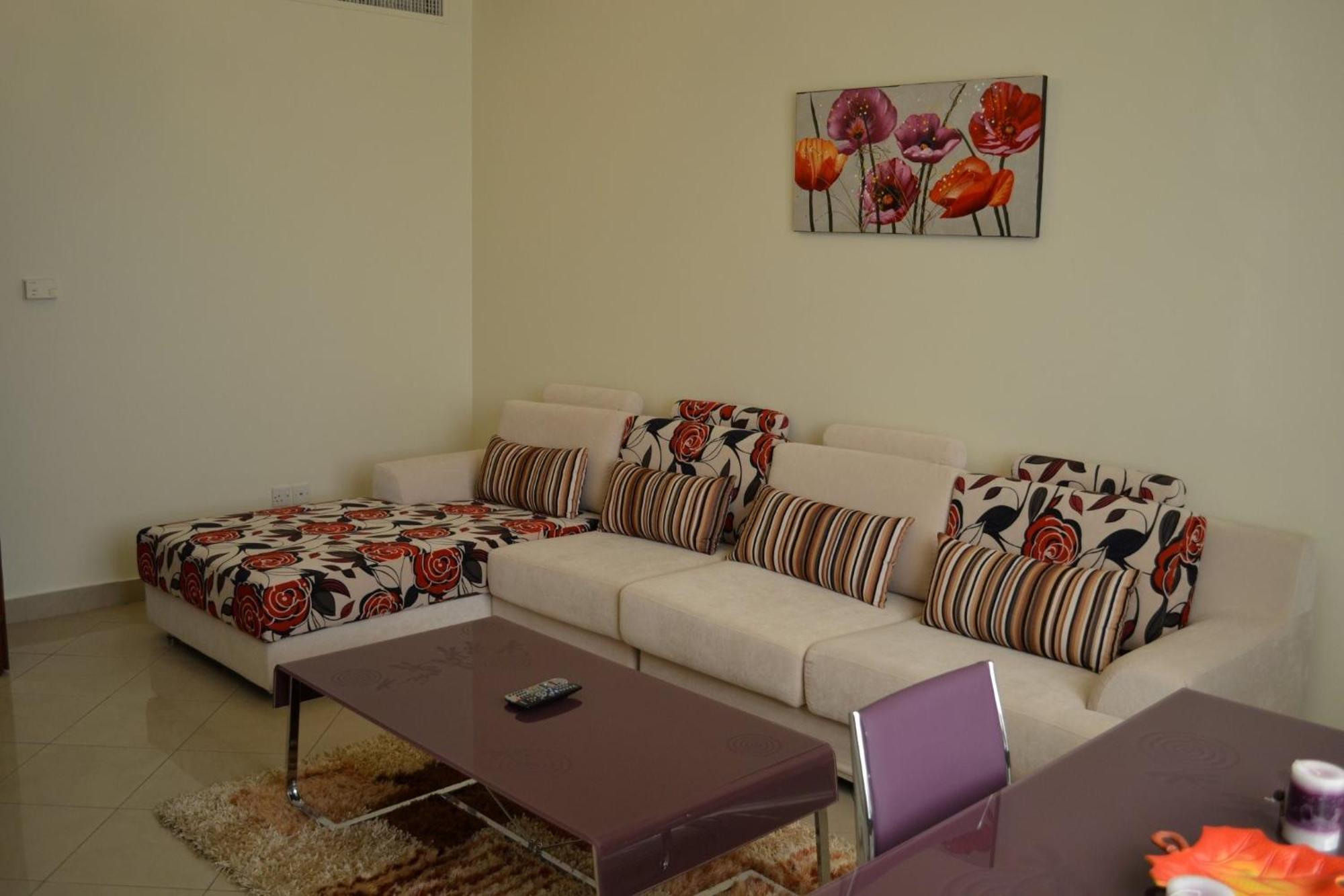 Abu Dhabi Plaza Hotel Apartments Ngoại thất bức ảnh