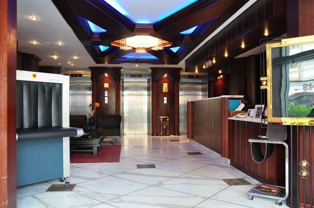 Abu Dhabi Plaza Hotel Apartments Ngoại thất bức ảnh